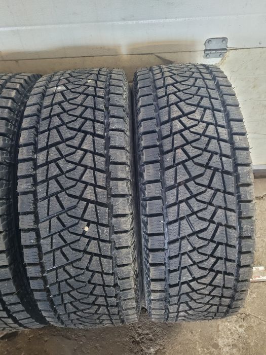 Opony zimowe nowe 235/65 R17 104H Glob-Gum - 4 szt.