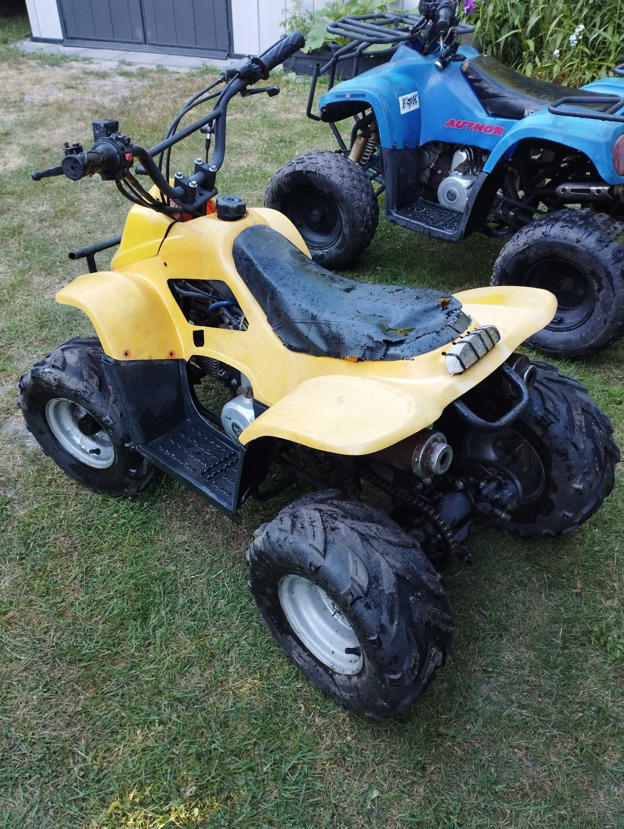 Quad 110 jeździ do poprawek dla dziecka automat