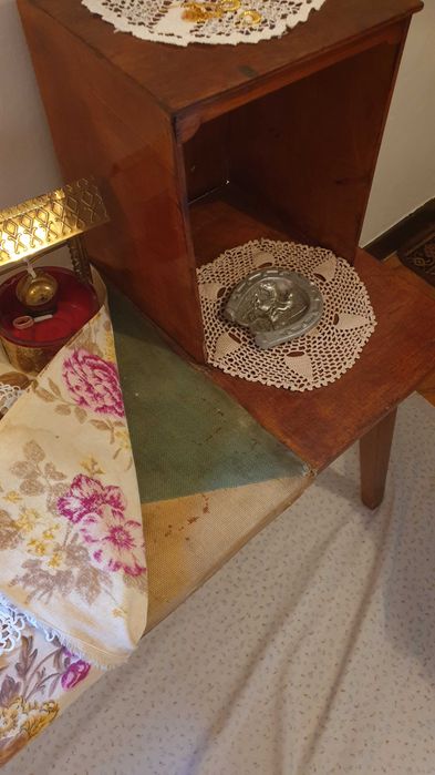 Mesinha de telefone vintage