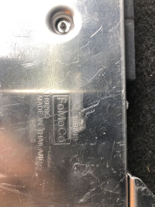 Wzmacniacz Ford Kuga-Escape Sony