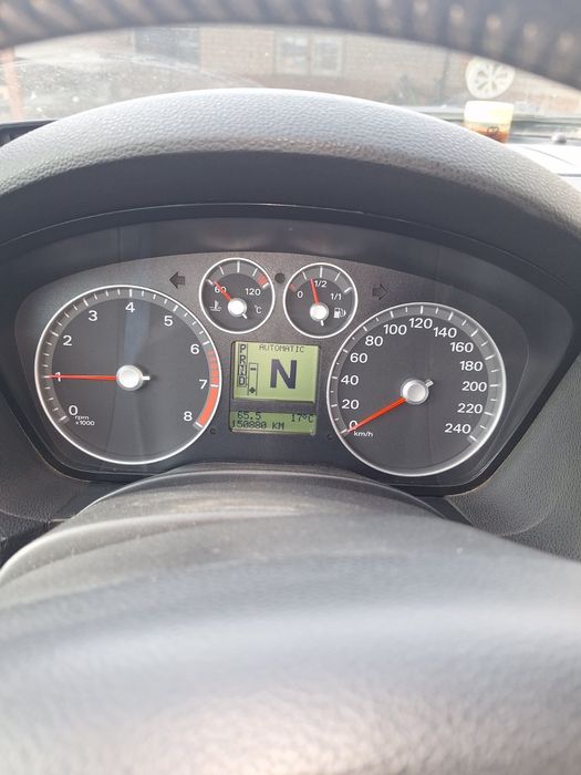 Продам машину Ford