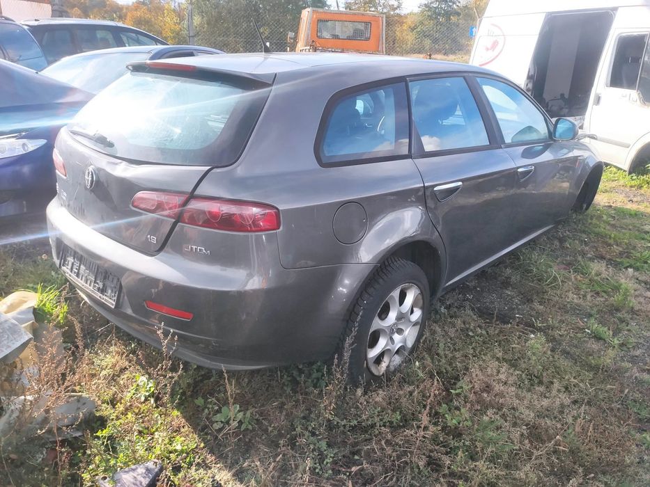 Alfa Romeo 159 kombi silnik 1.9 16v JTD 150km na części