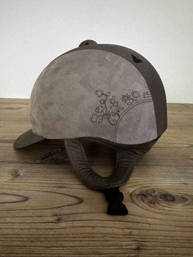 Kask jeździecki  Toczek Fouganza roz 58