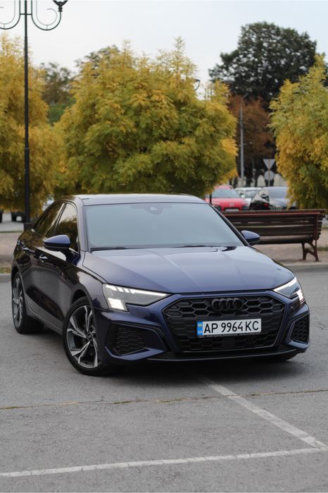 Audi A3 ( 8Y) 2022 року мʼякий гібрид