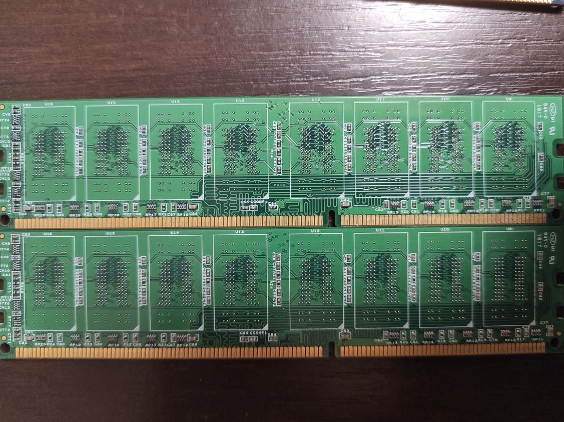 Оперативная память 2GB DDR3 1333