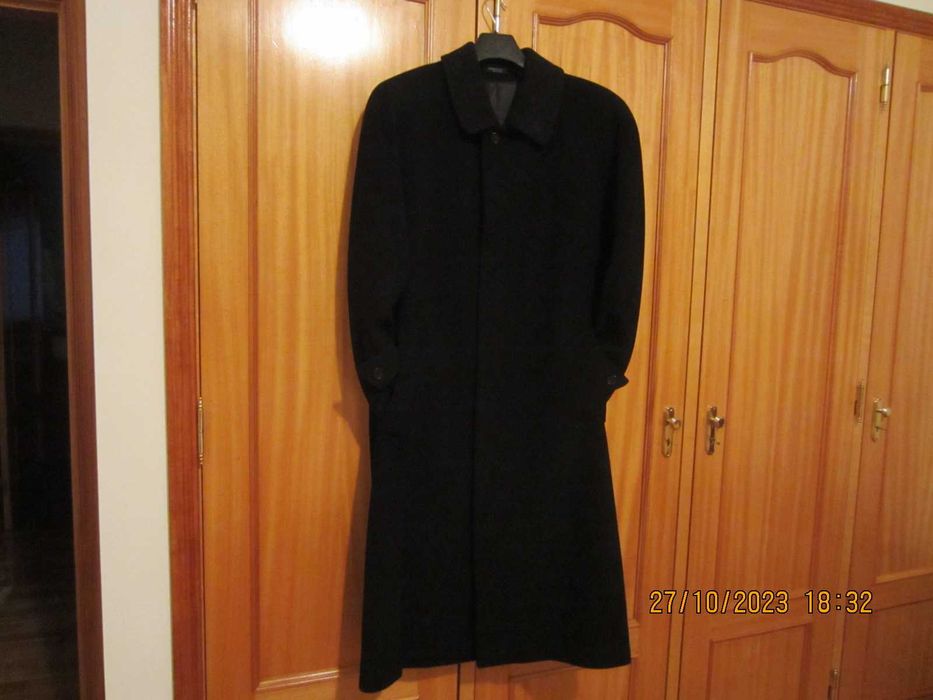 Vendo sobretudo de homem como novo