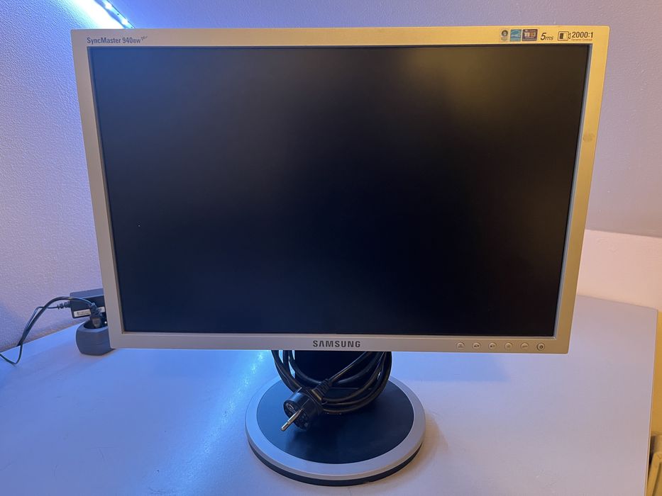 Monitor Samsung Syncmaster 940bw