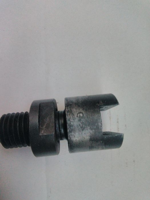 Штревель для оправки7: ,24 ІСО50  м 24 для швидкої зміни інструменту