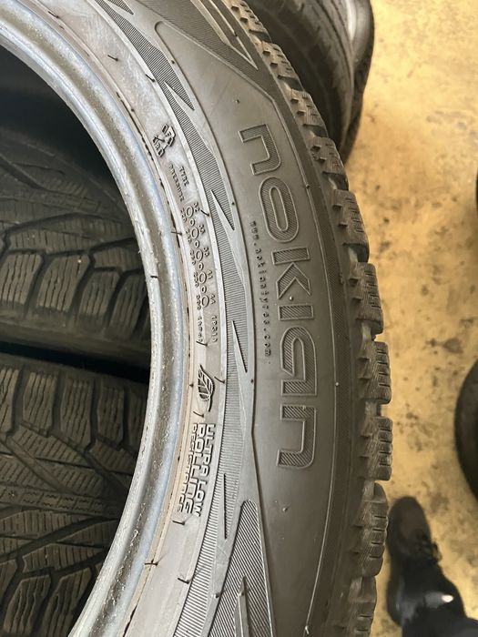 Komplet Nokian Hakkapeliitta R2 SUV 245 50 R20 Ładny stan