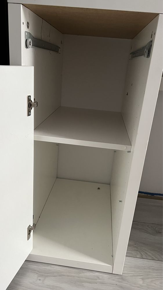 Sliczne biurko Ikea Micke biale 105x50cm