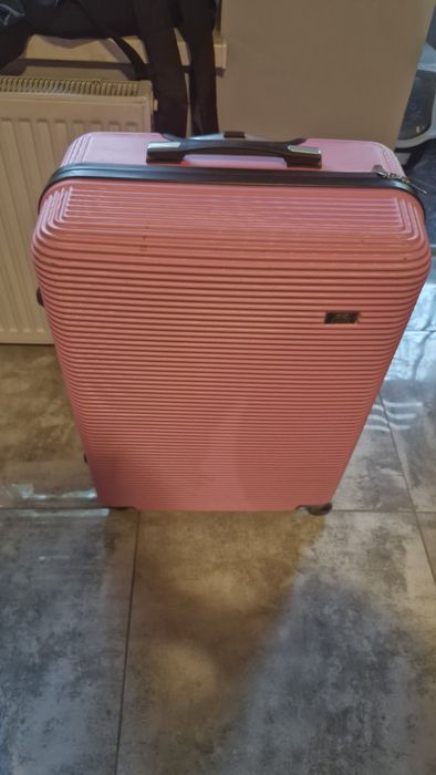 Walizka duża na kółkach Bagia różowa 92l