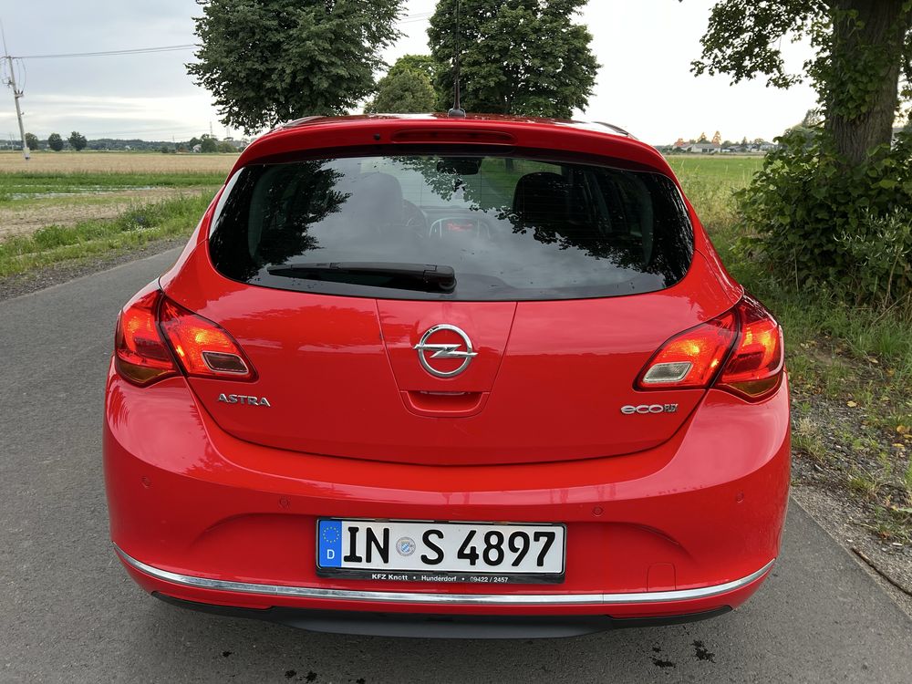 Opel Astra J 2014r