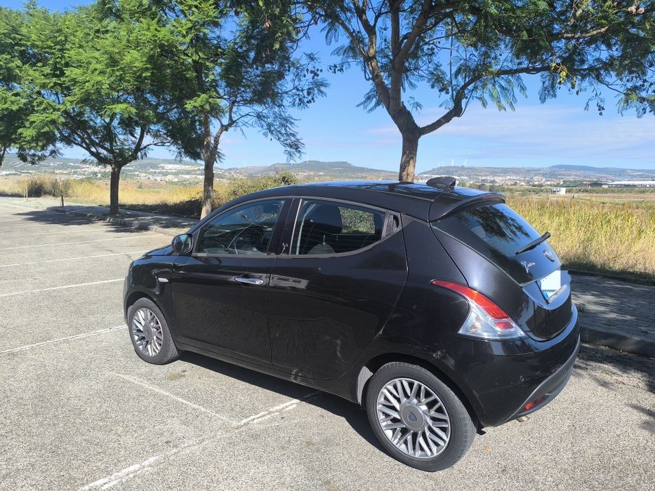 Lancia Ypsilon 1,3 Diesel Ano2011 5 Porta poucos KMS