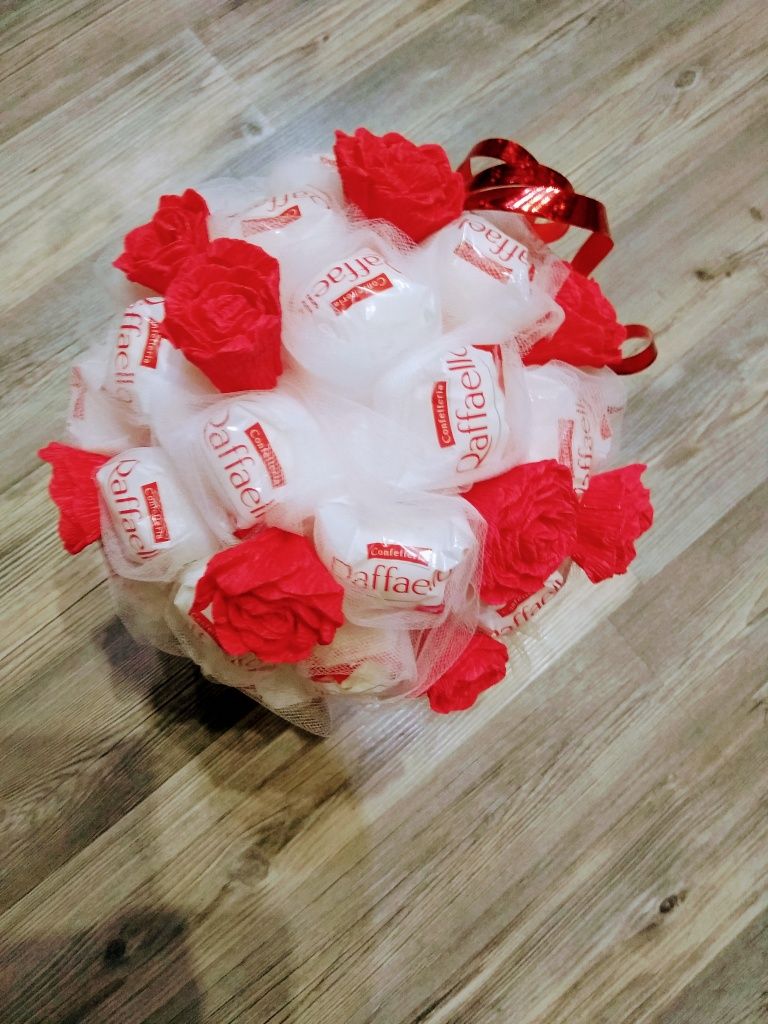 Bukiet z Raffaello Słodki Prezent