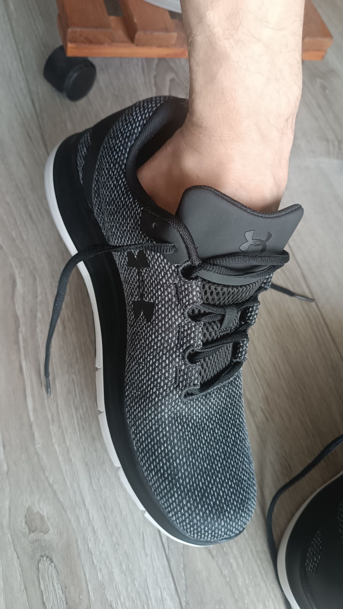 Buty Under Armour 45 Nowe