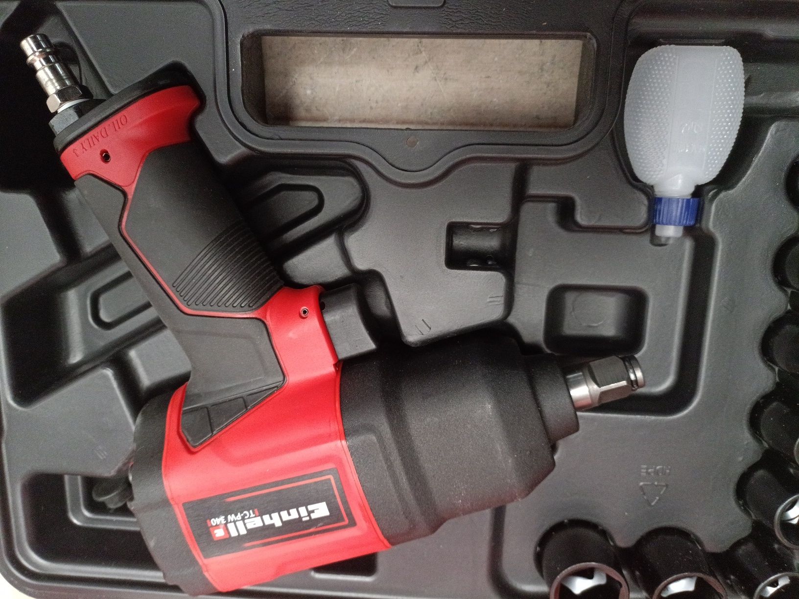 Einhell TC-PW 340 гайковерт пневматический + головки + кейс