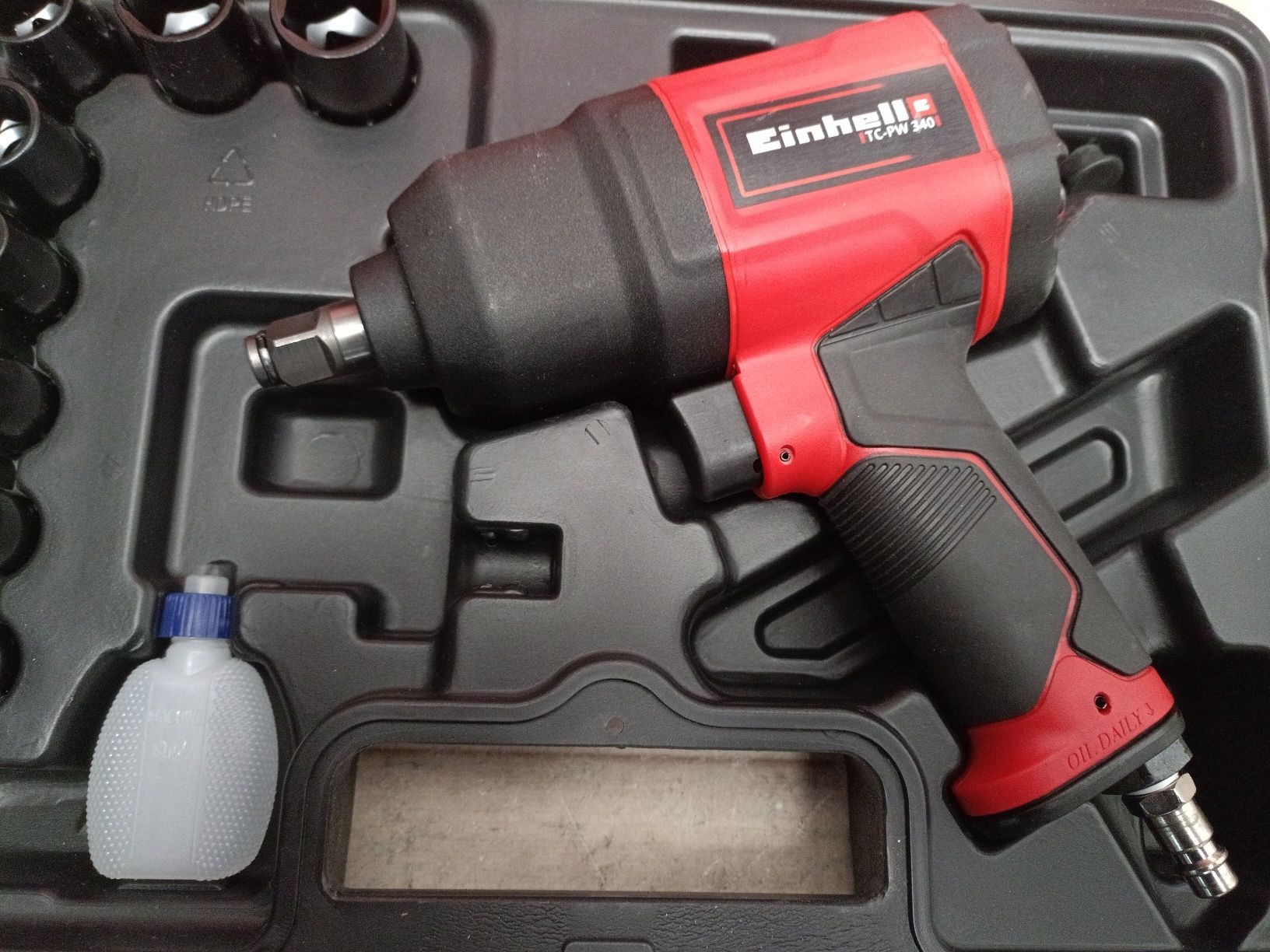 Einhell TC-PW 340 гайковерт пневматичний + головки + кейс