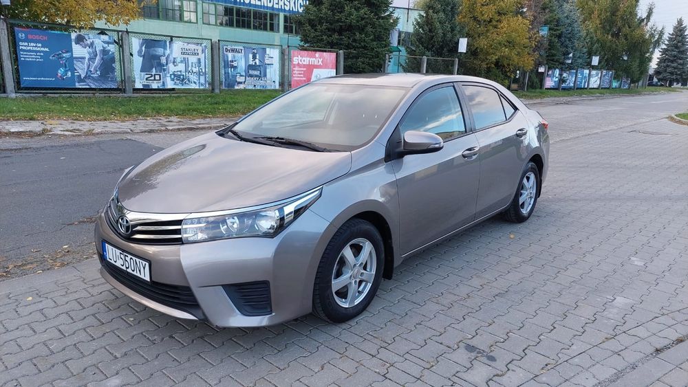 Corolla 2015/16 Polski salon bezkolizyjna