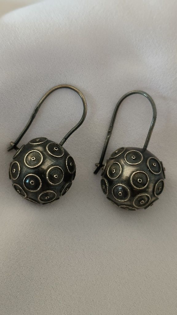 Brincos bolas de Viana em prata