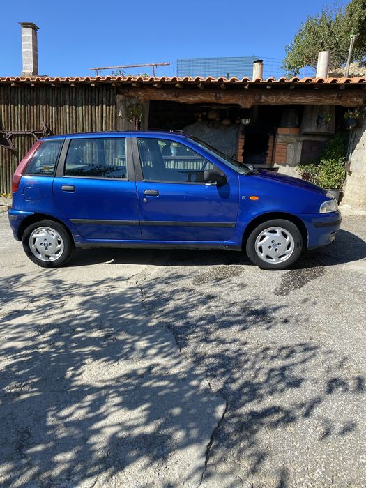 Fiat Punto 75 em bom estado
