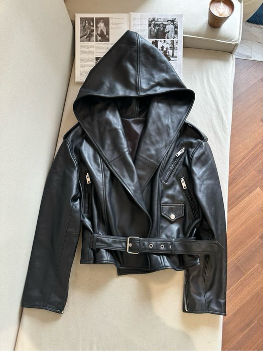Женская кожаная куртка