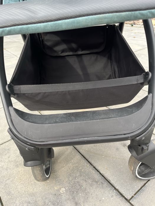 Прогулянкова коляска CARRELLO Bravo