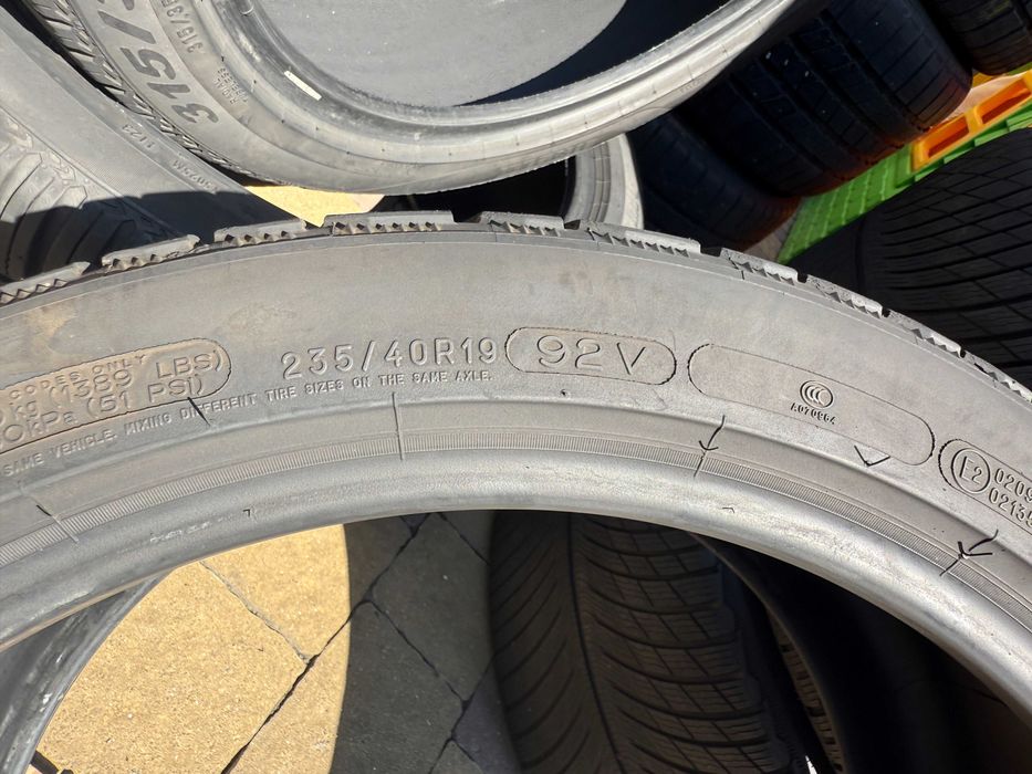 235-40 R19 92V Michelip Pilot Alpin PA4 2шт
