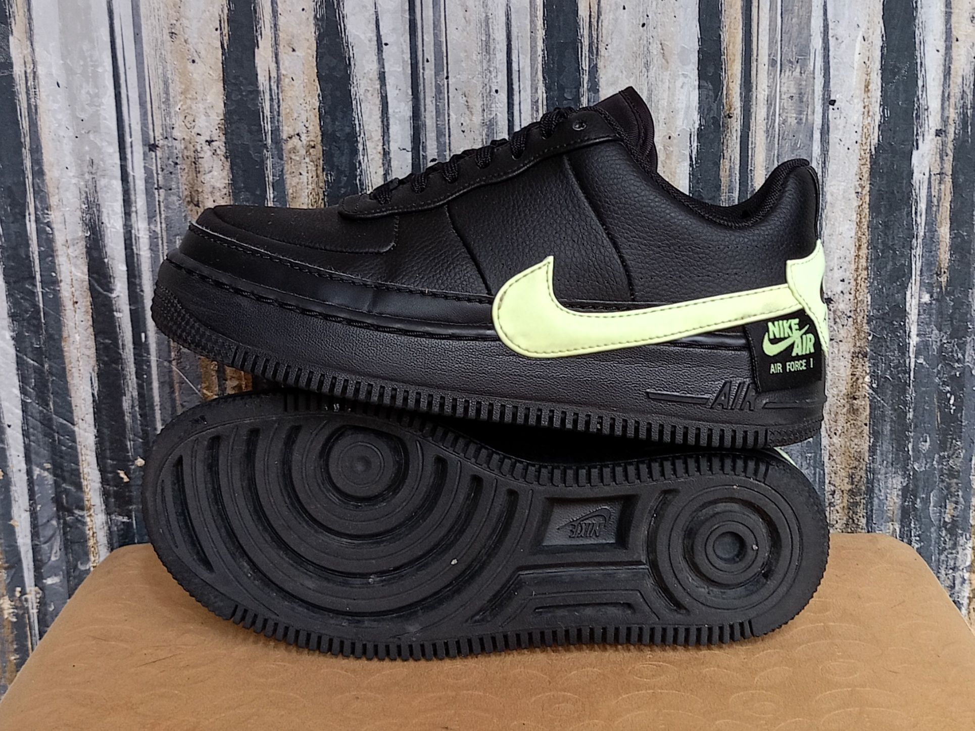 Nike Air Force 1, rozm. 39.