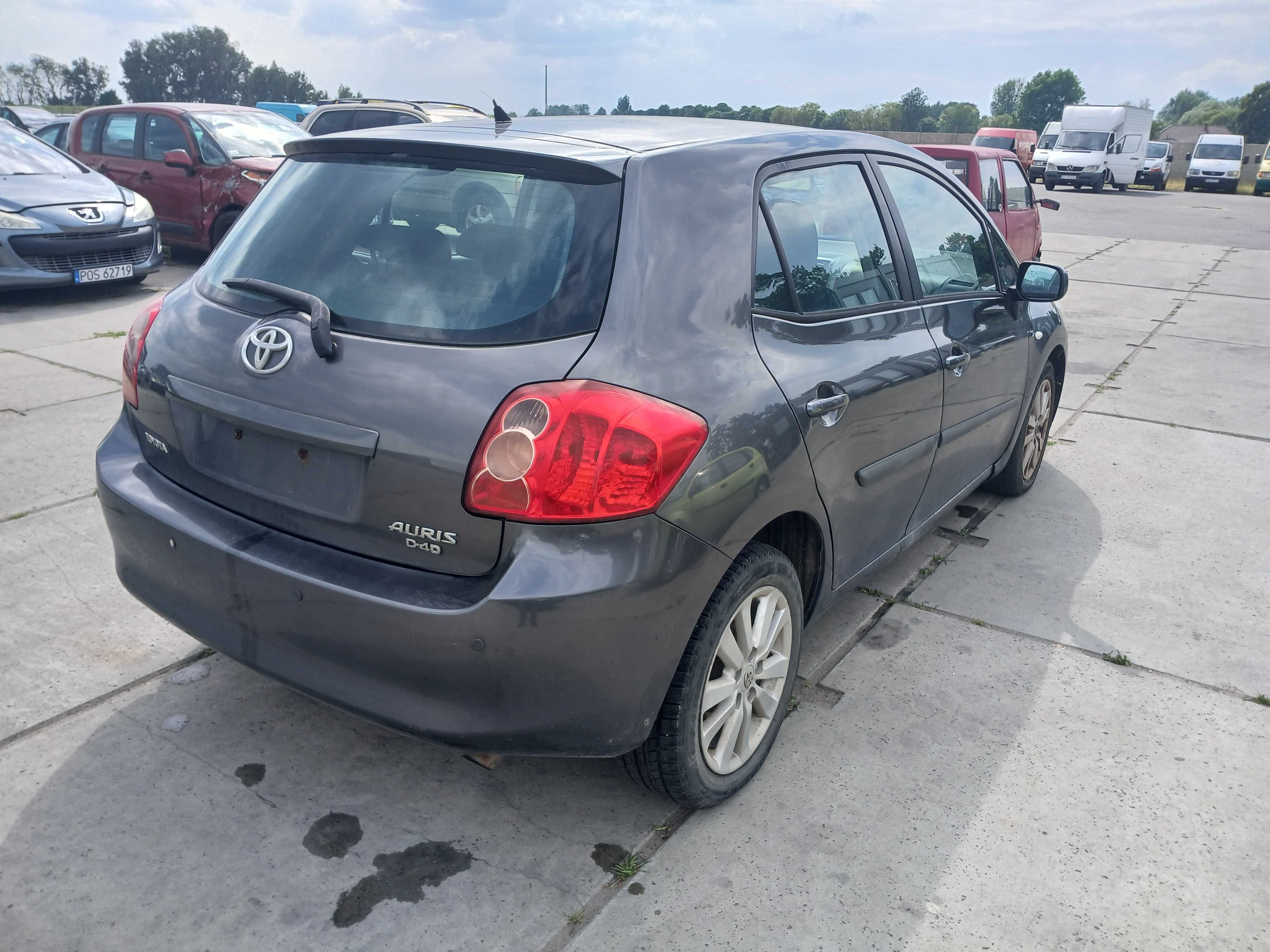 Toyota Auris 2,0 D4D (126Km),Klima, Alusy,