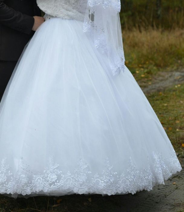 Продам або здам на прокат весільну сукню)))