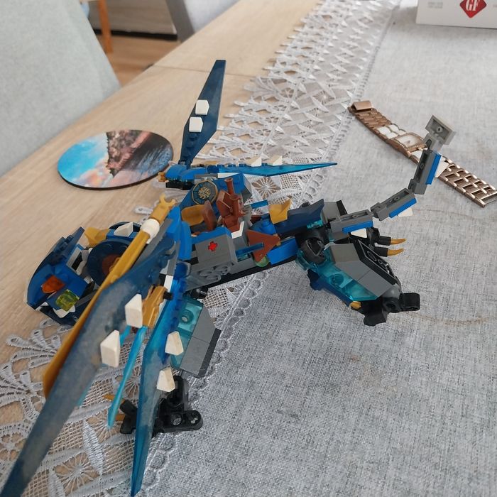 Smok z lego  niekompletny