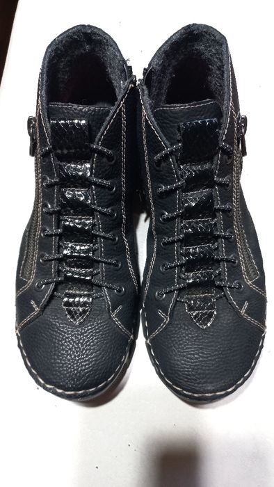 Женские ботинки, отлично состояние