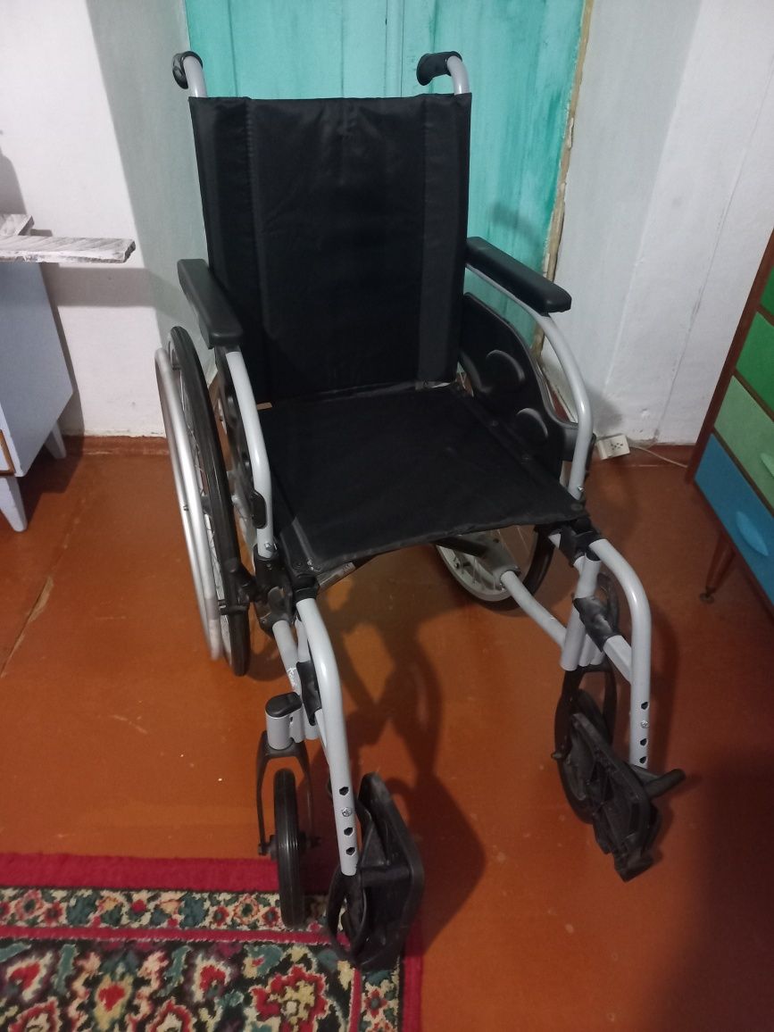 Інвалідний візок продам