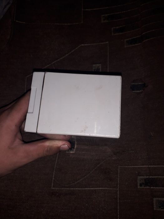 Продам аккумулятор 12 в 7,2 ампер