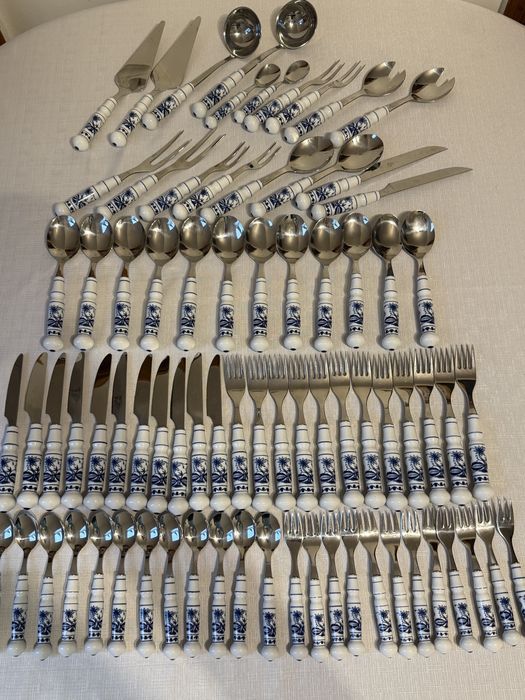 Wzór cebulowy sztućce 77 sztuk cały zestaw