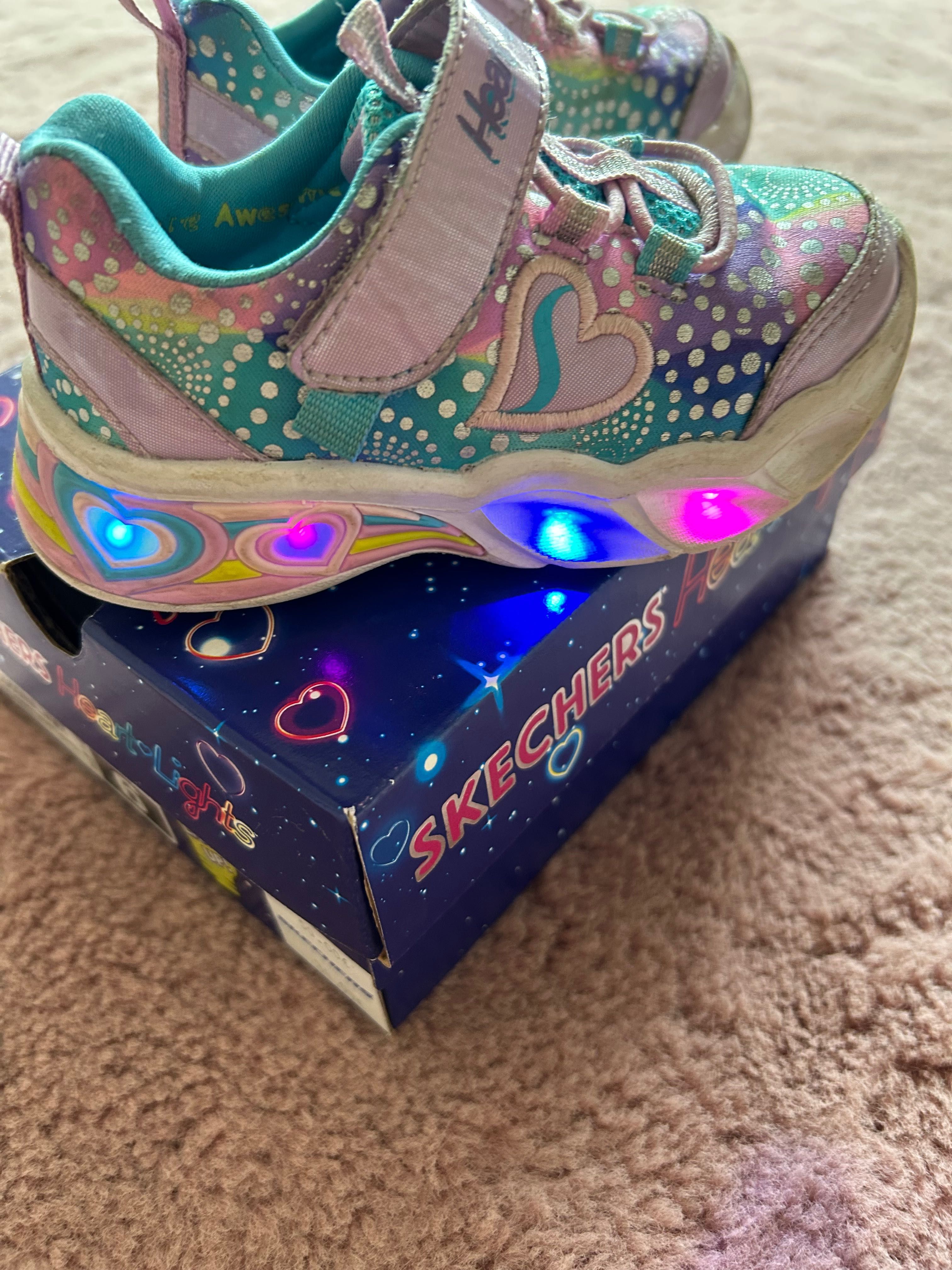 Skechers Heart Lights t.22