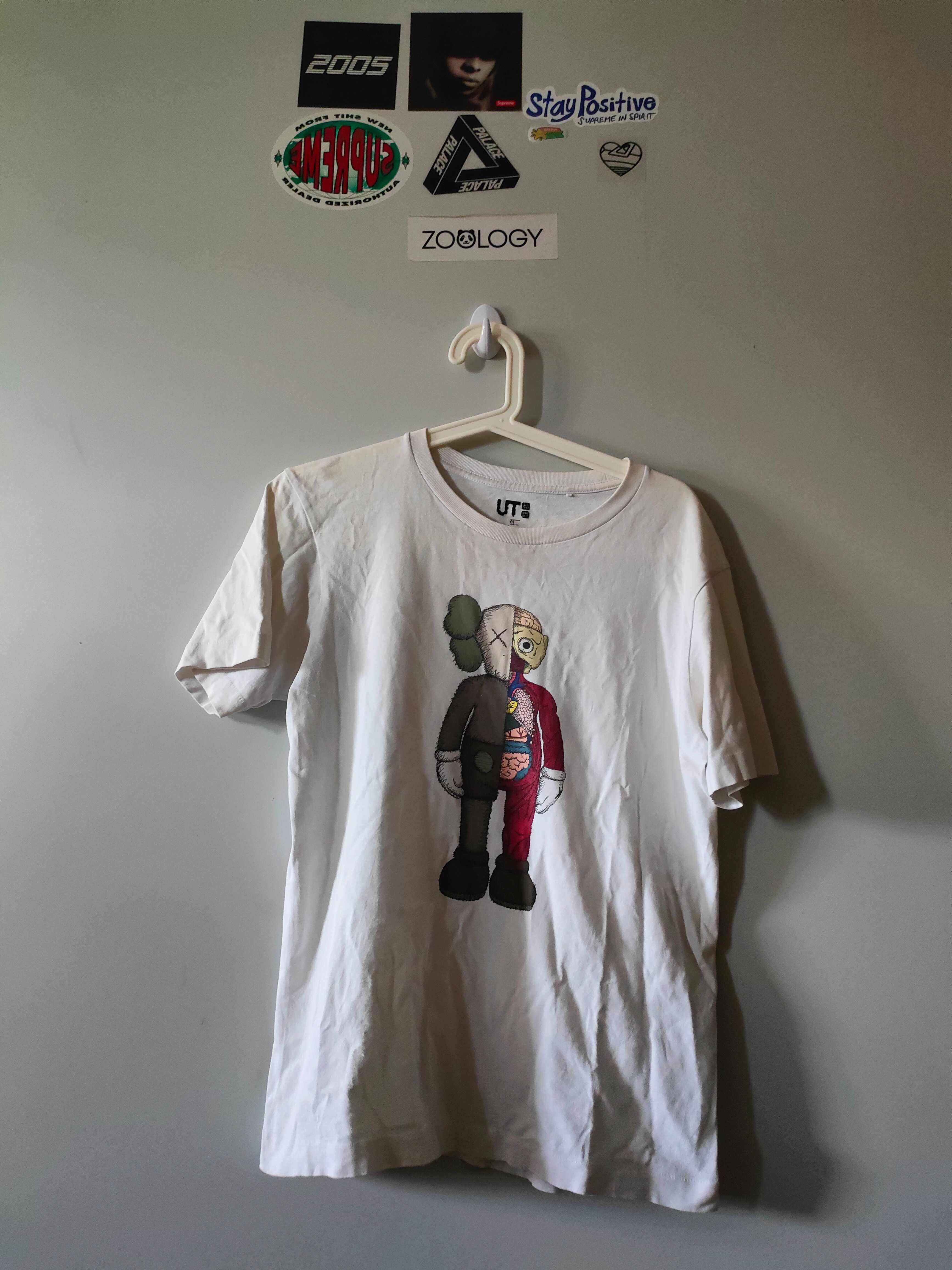 Koszulka T-shirt uniqlo kaws sesame street XS