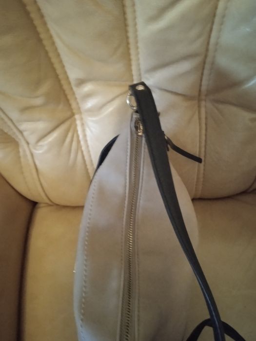 Сумка фірми RIVER island