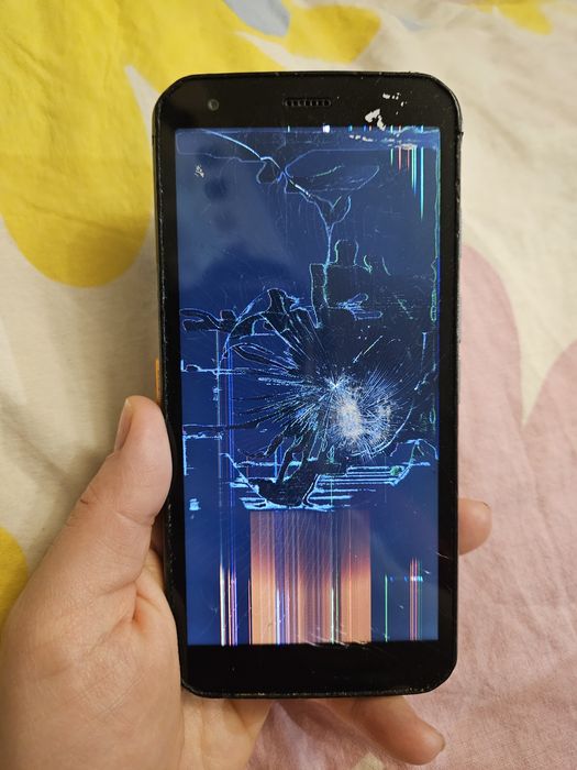 Телефон CAT S62 на запчастини