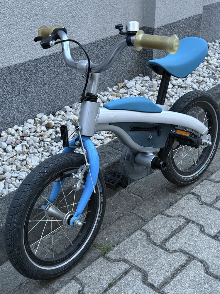 Rowerek biegowy BMW z pedałami lub bez