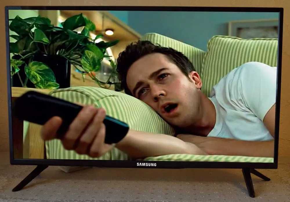 Телевізор Samsung 32 дюйми (82см) Smart TV WIFI + Bluetooth Т2 Самсунг