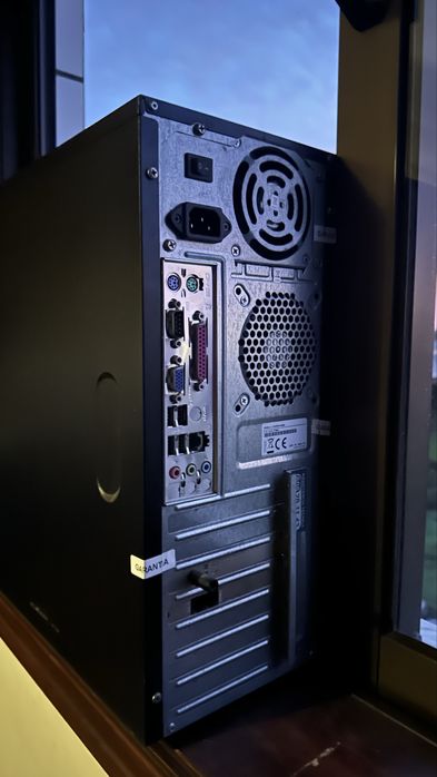 Torre de computador Desktop Gritemaster - ideal para colecionadores/pe