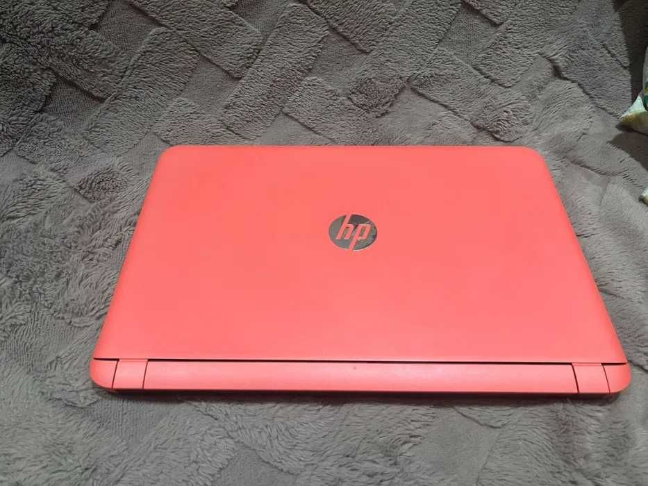 Oportunidade - HP Pavilion 15-AB111np - 15.6" - A8-7410, 8GB, SSD240Gb