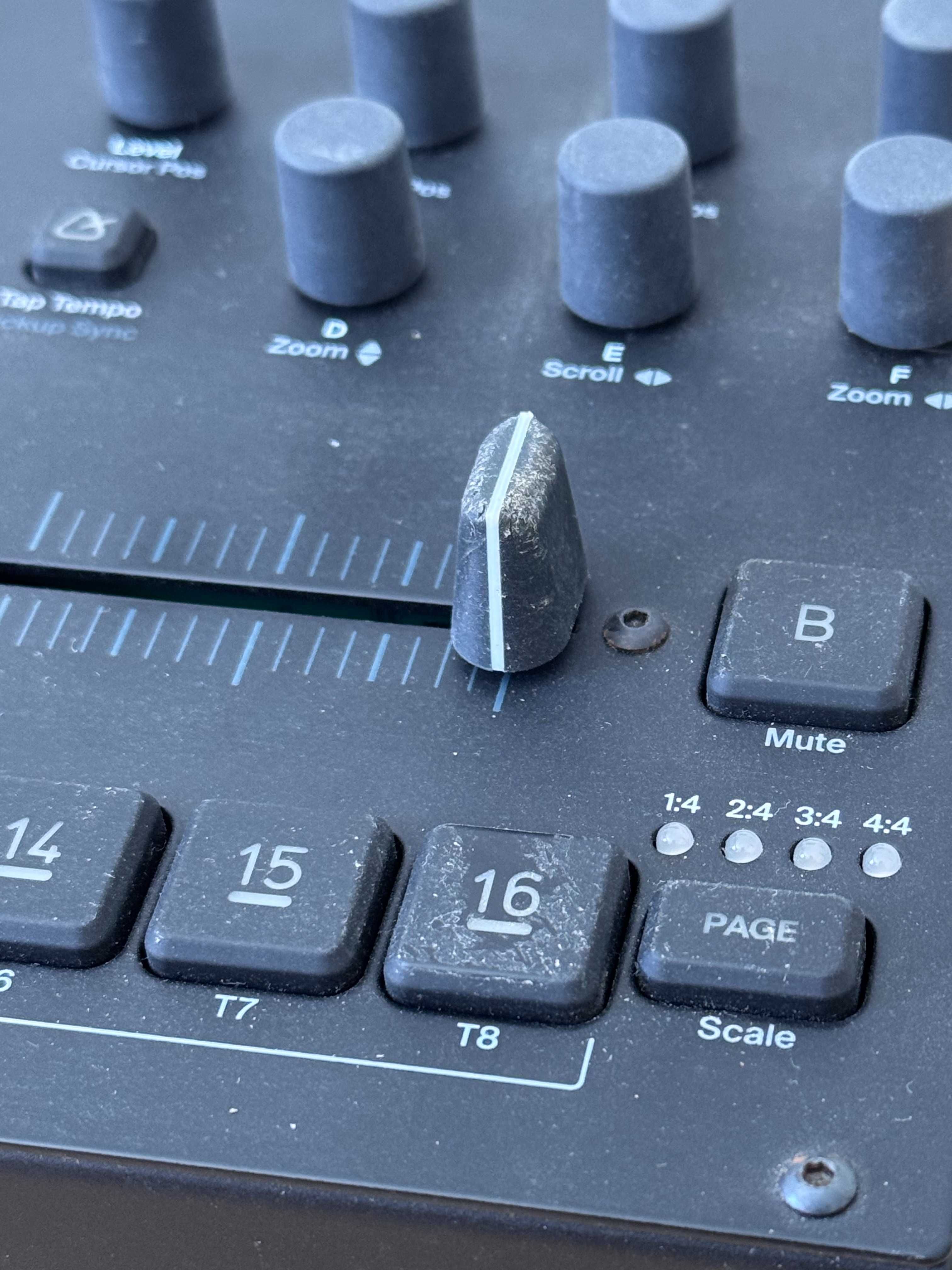 Elektron Octatrack MKII + cartão de memória