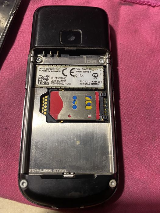 Nokia 8800 телефон под ремонт или запчасти