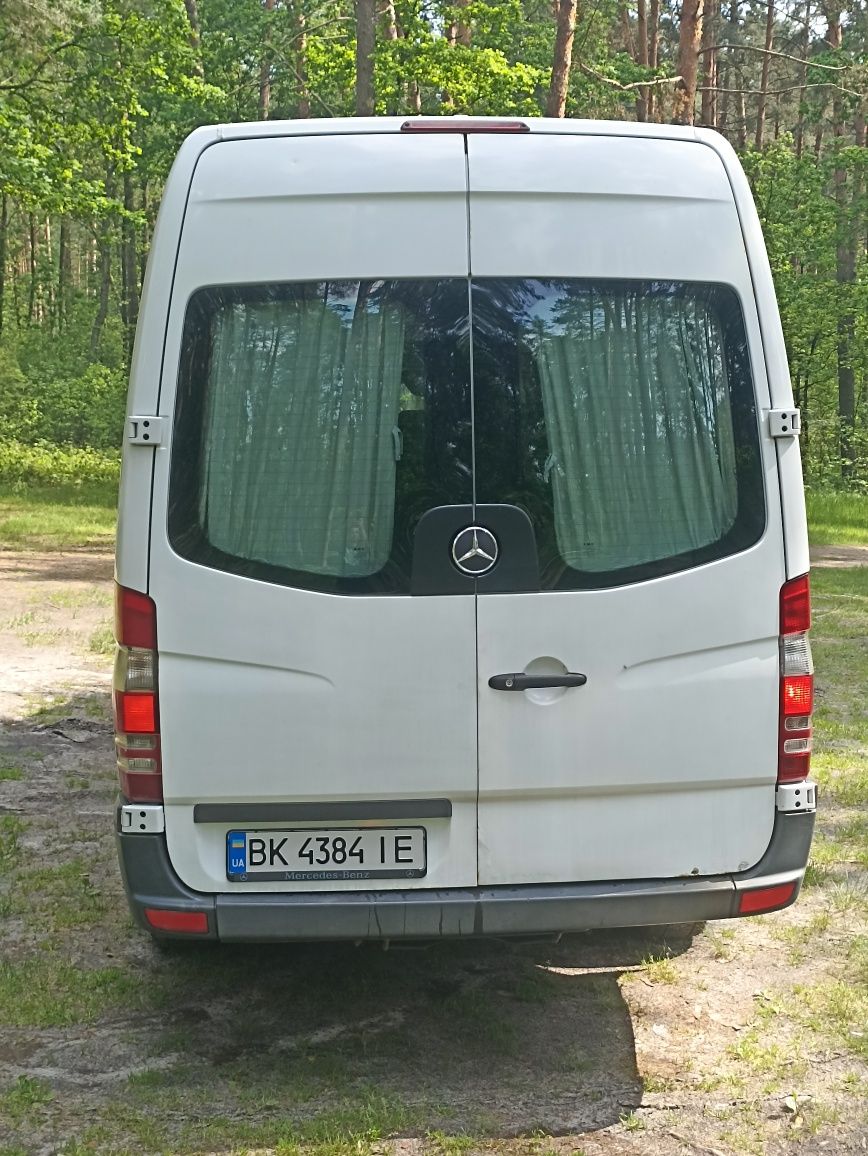 Мерседес спрінтер 906 2,2cdi 2008р пасажир 9 місць
