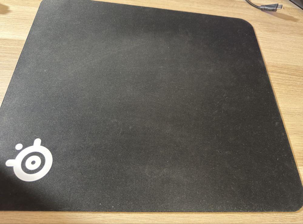 Steelseries Rival 3 Wireless + QCK+ L jak nowe