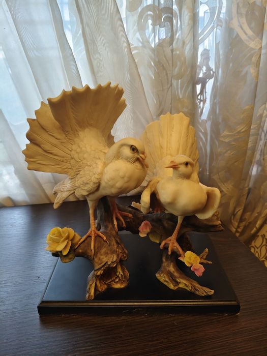 Статуэтка голуби