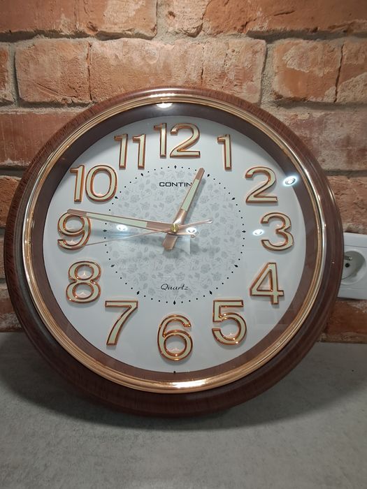 Nowy zegar scienny retro