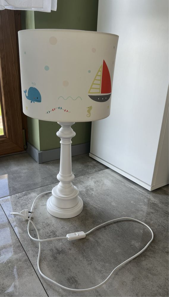 Piękna, duża lampka do pokoju dziecięcego